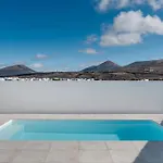 Tranquilidad Entre Volcanes بيت للعطل